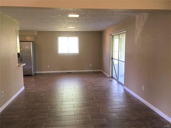 3rd image of 613 Coleridge Ave