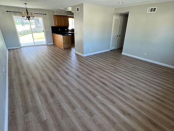 3rd image of 3505 S Whitingham Dr