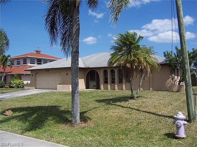 1st image of 213 SE 8th Pl