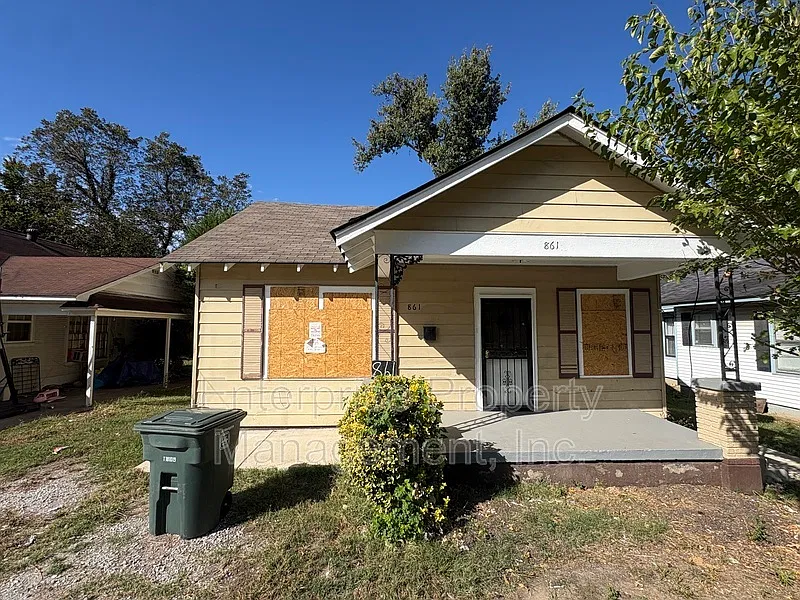 2 bed, 1.0 bath, $995 — Photo 3