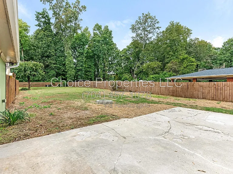 1174 Robinhood Cir — Photo 20