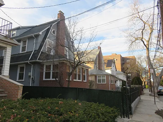 Rented by Space Real Estate | media 19