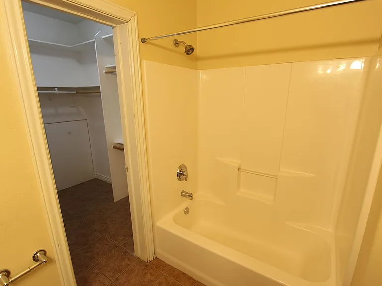 3250 S Litzler Dr — Photo 16
