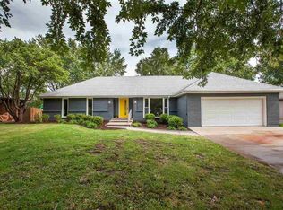 1822 Cedar Crest Dr, Manhattan, KS 66503