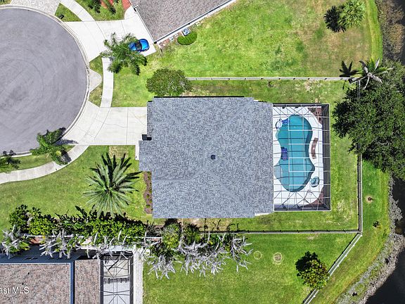 2nd image of 3911 Orchard Dr