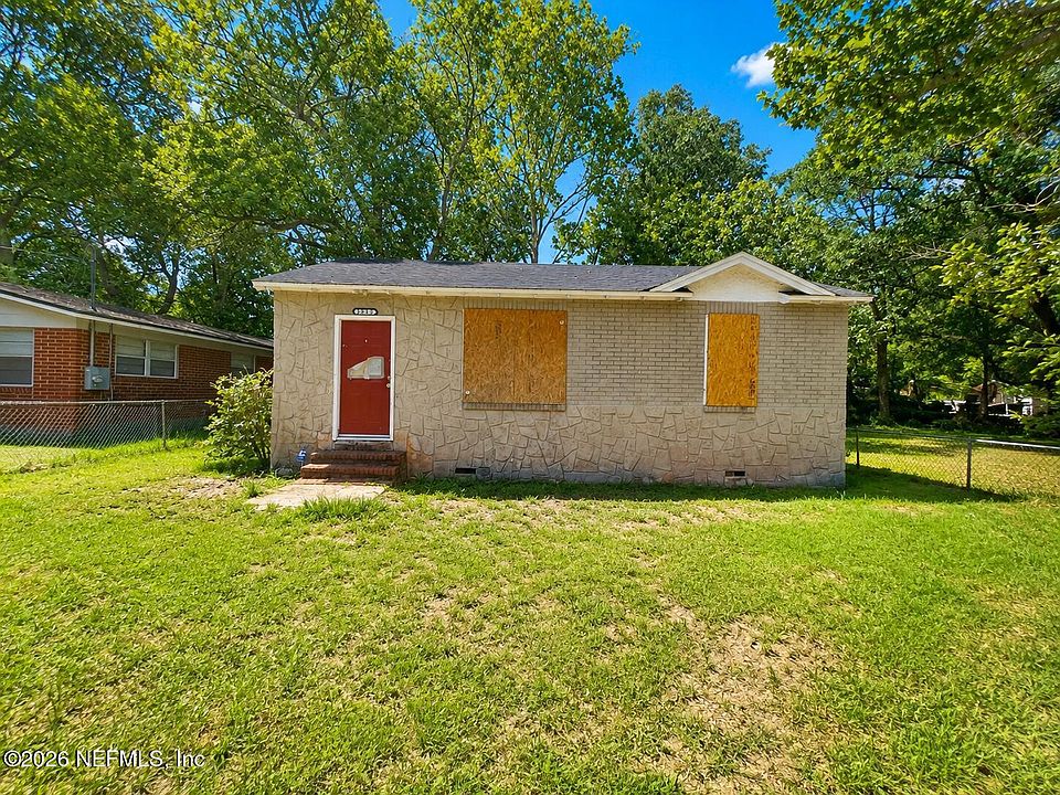 1st image of 3232 DIGNAN Street