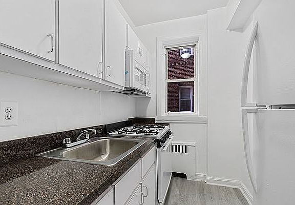 2nd image of 135 Clarkson Ave APT F8
