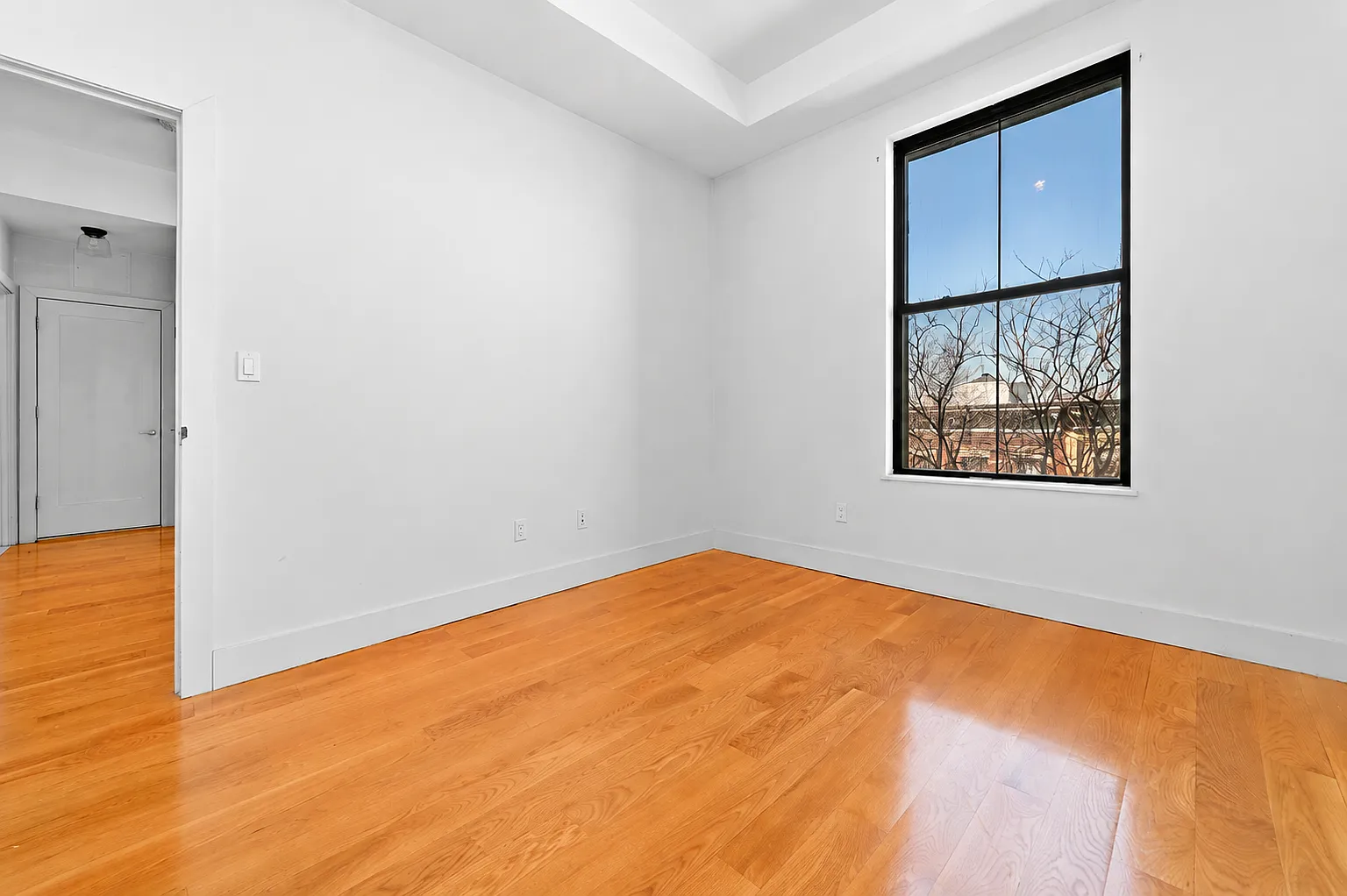 55-27 Myrtle Avenue — Photo 2