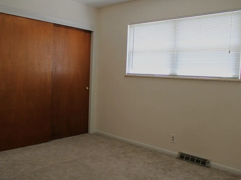 3006 Butternut Dr — Photo 7