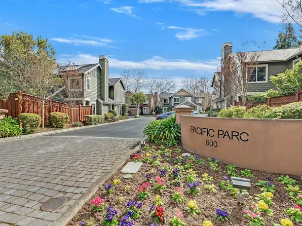 600 Willow Rd Unit 18, Menlo Park, CA 94025