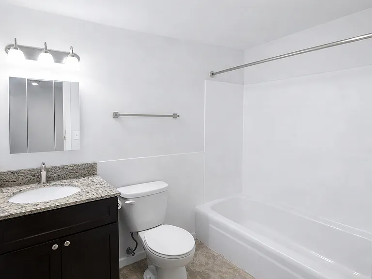 The Denn Apartments — Photo 13