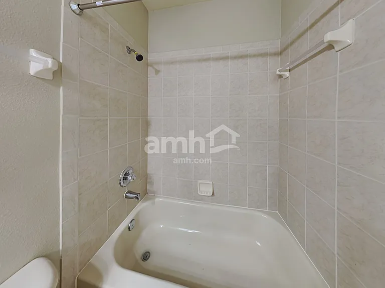 16103 Colchester Palms Dr — Photo 20