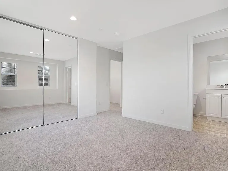 7681 River Gulch Rd — Photo 4