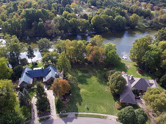 5th image of 2036 Bridgeport Dr