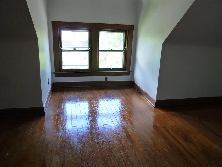 3rd fl Bedroom
