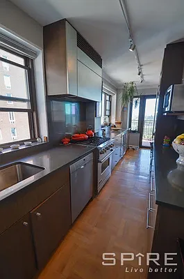 Sold by Spire Group | media 27