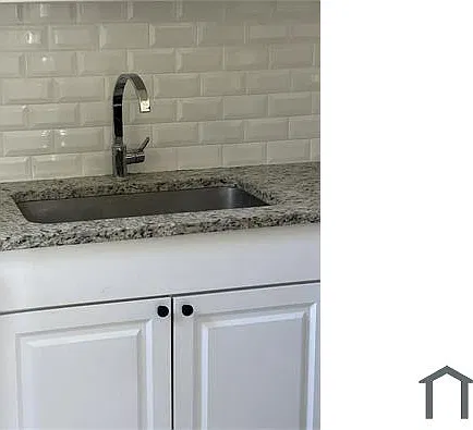 2 bed, 900 sqft, $2,400 — Photo 1