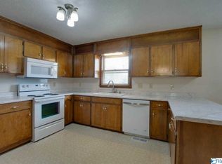 103 Whispering Winds Dr, Hazel Green, AL 35750