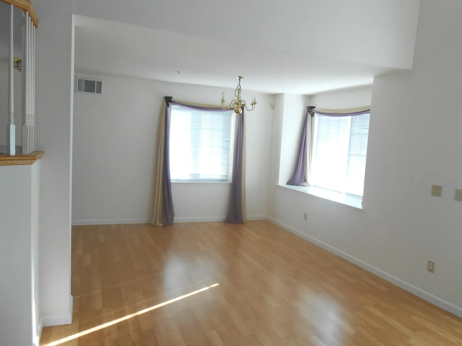 4 bed, 1780 sqft, $5,295 — Photo 3