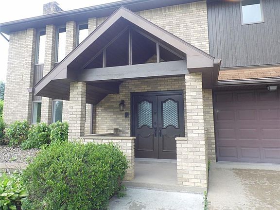 2nd image of 707 7th Ave
