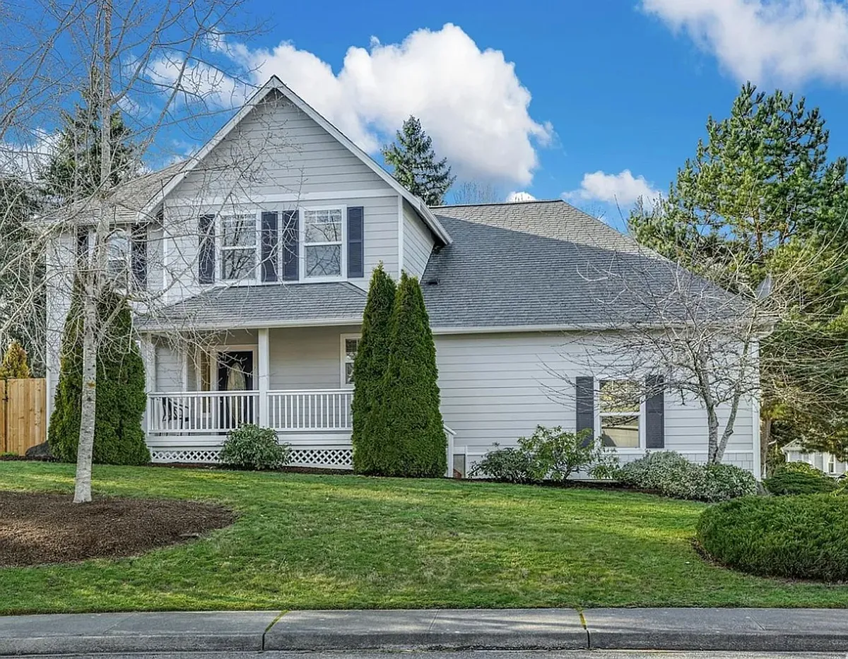 Building Photo - 1268 NE Cameo Ct