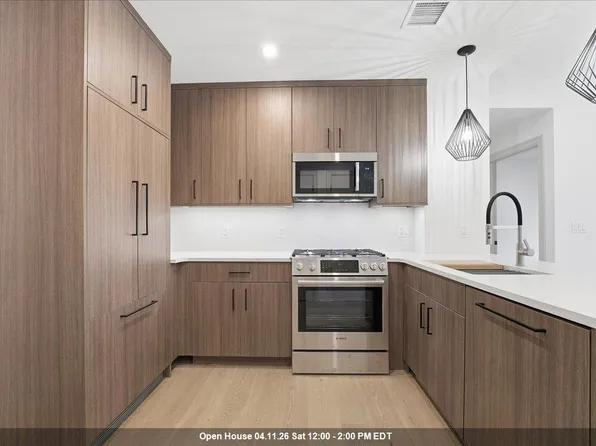 921 Madison Street image 1 of 26
