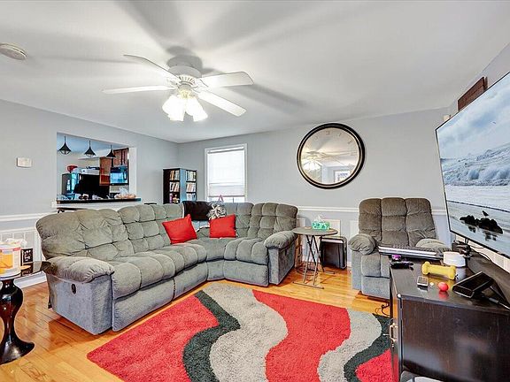 5th image of 601 Middleton Ave