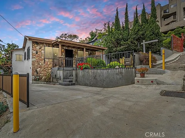 1970 Avalon St, Los Angeles, CA 90039