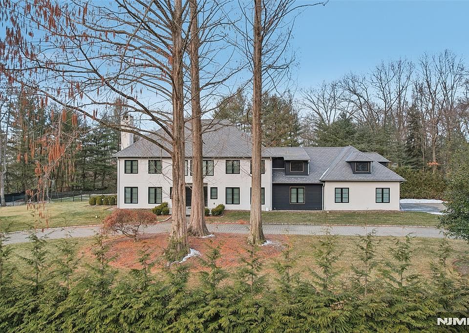 1st image of 58 Twin Brooks Rd