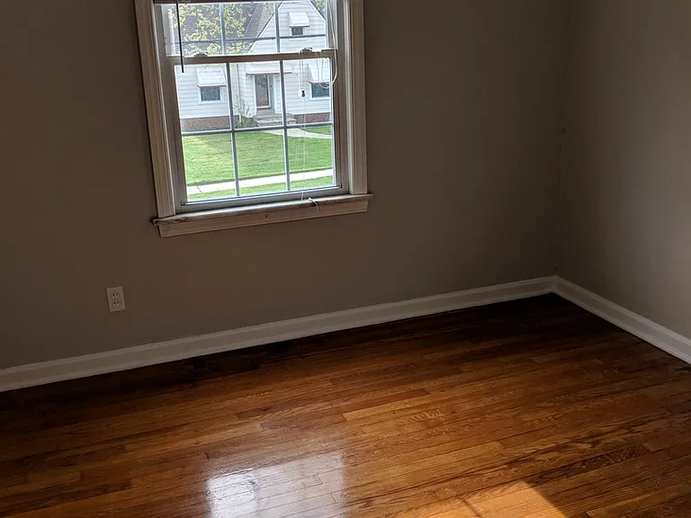 3256 W 142nd St — Photo 12