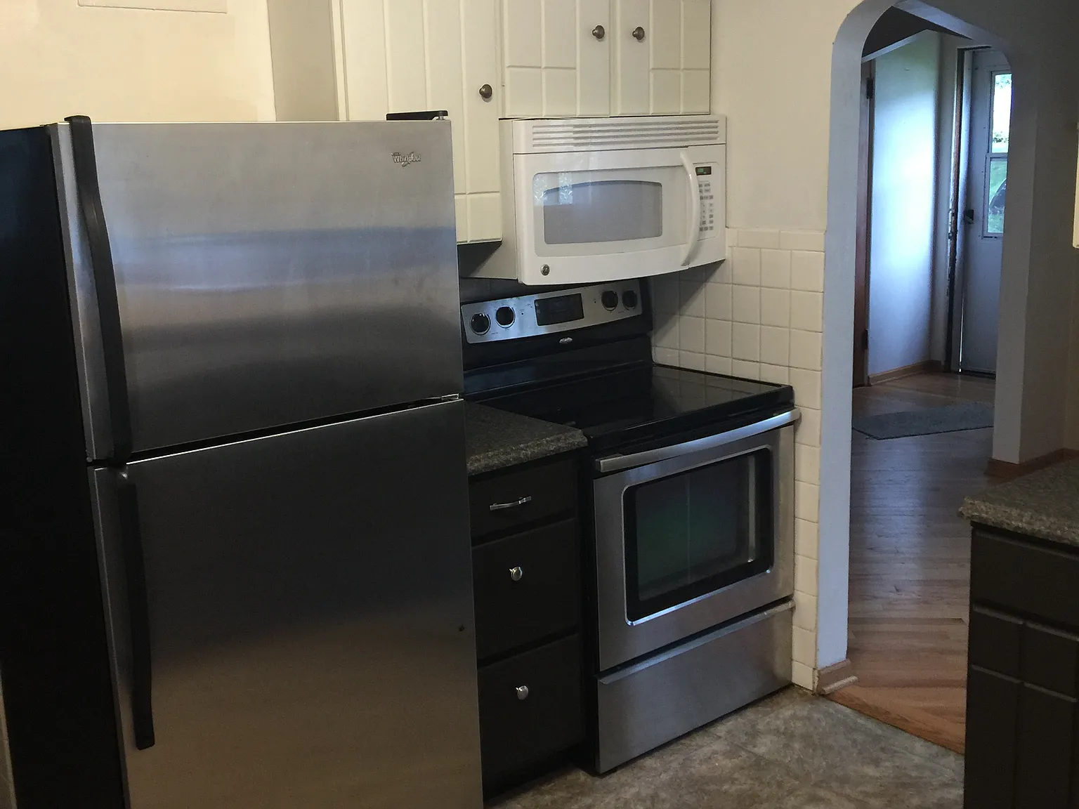 4 bed, 1800 sqft, $1,795 — Photo 2