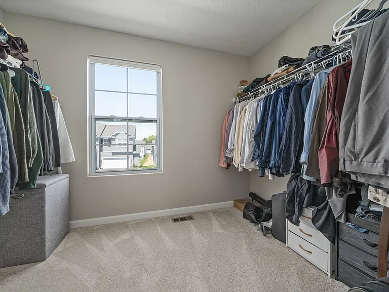 1033 Quarry Oak Dr — Photo 22