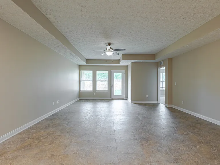 305 Breckinridge Cir — Photo 20