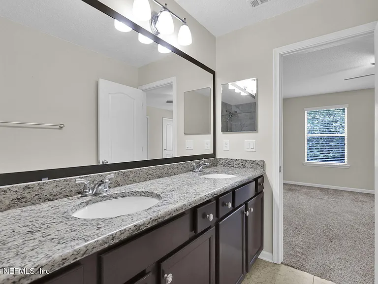 452 Walnut Dr — Photo 22