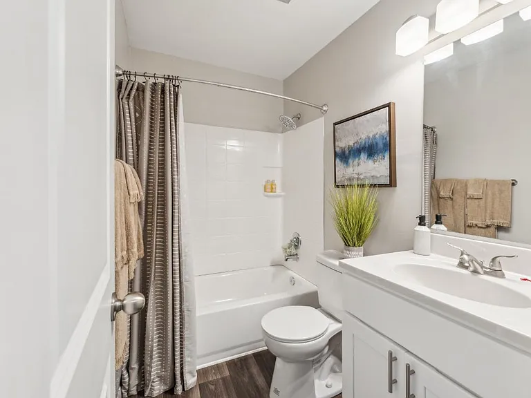 Staples Mill Townhomes — Photo 25