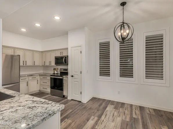 15221 N CLUBGATE Drive #1110, Scottsdale, AZ 85254