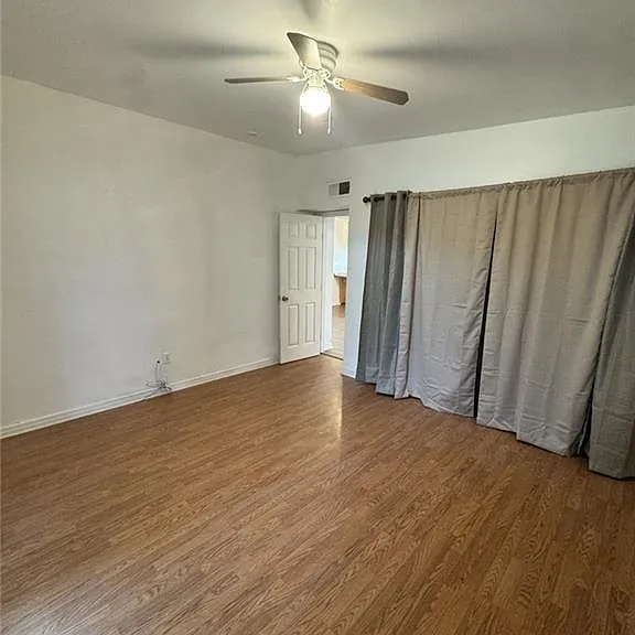 3423 Delaware Ave — Photo 5