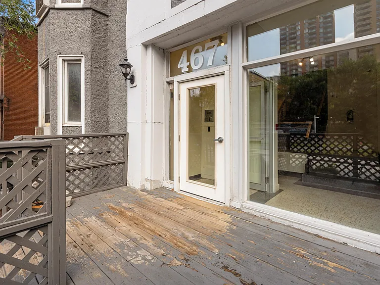467 Slater St — Photo 42