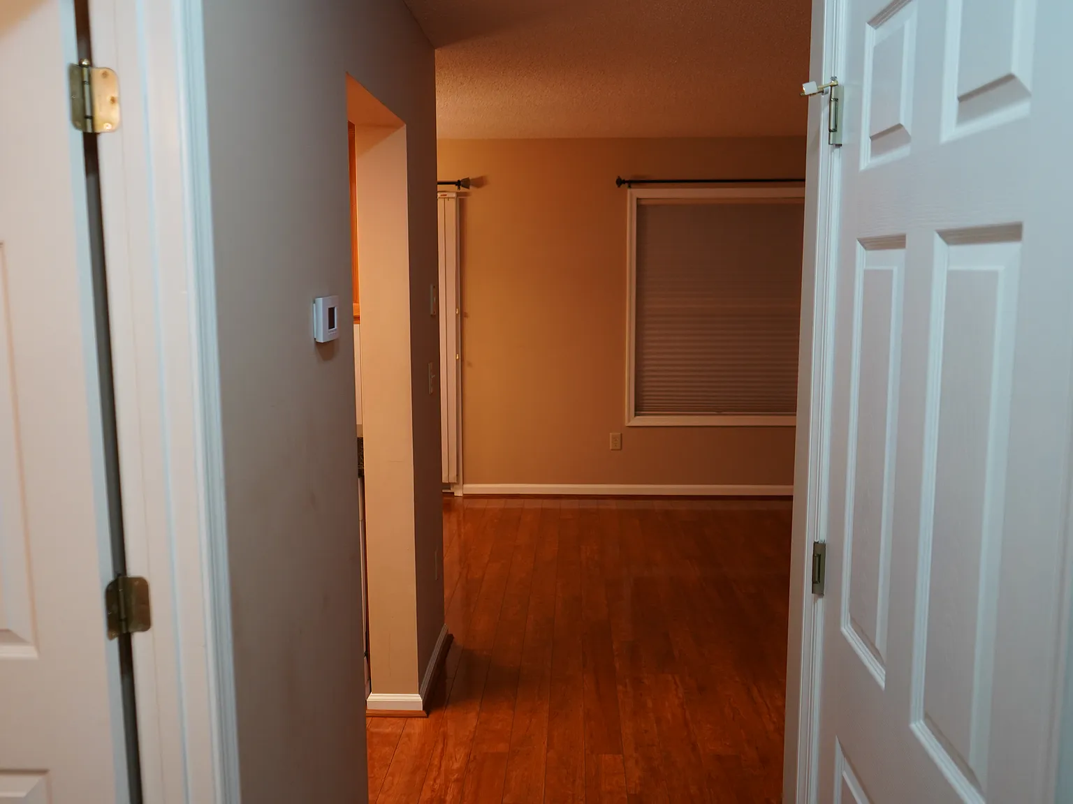 3 bed, 1276 sqft, $1,850 — Photo 4