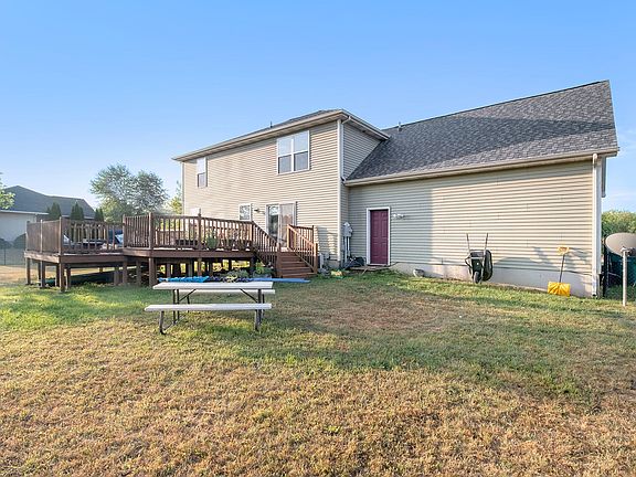 3rd image of 8059 Allison Ln