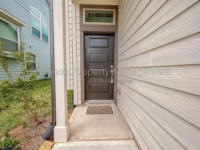 2559 Terrace Point Dr — Photo 5