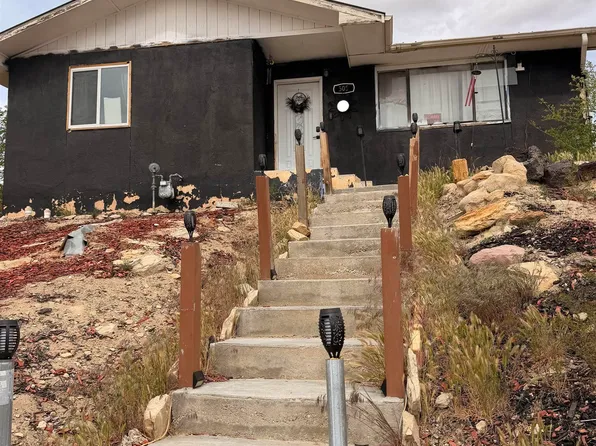 505 S 6th St, Gallup, NM 87301