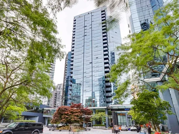 1050 Burrard St #601, Vancouver, BC V6Z 2S3