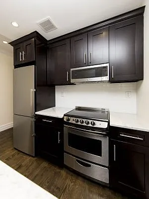 Rented by Avenues Real Estate | media 10