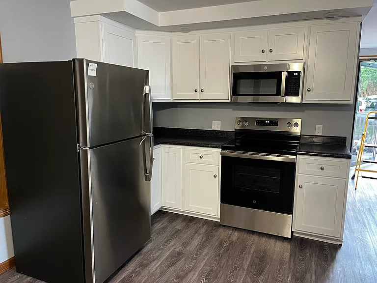 617 E Main St #1 — Photo 4