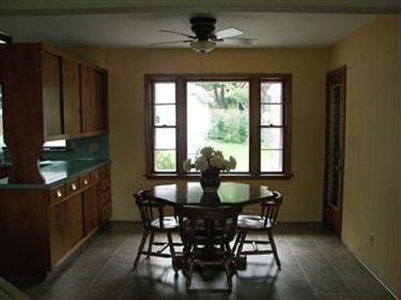 3rd image of 746 Crestwood Ave
