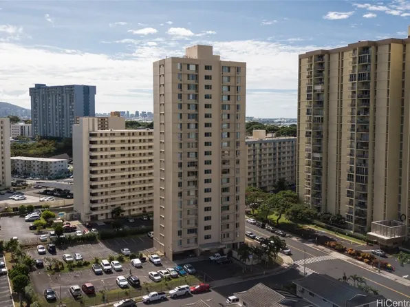 909 Ala Nanala St APT 1003, Honolulu, HI 96818