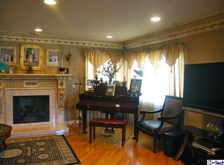 1414 Dartmouth Dr, Glendale, CA 91205
