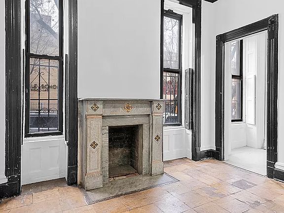 2nd image of 145 W 105th St #1W