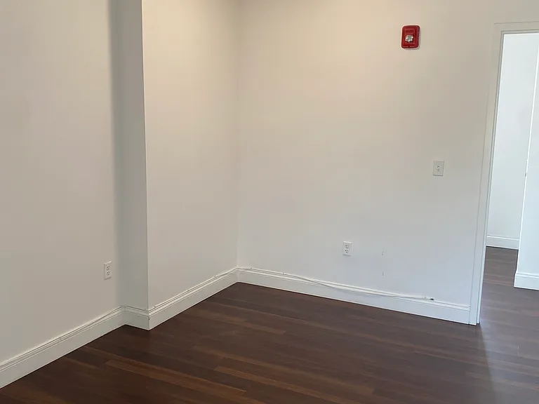 3100 Bergenline Ave #307 — Photo 4